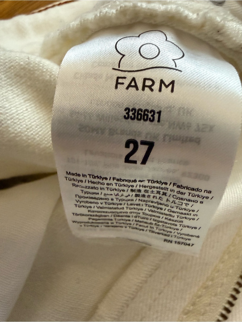Farm Rio Embroidered Coconut Off-white Beaded denim - Picture 12 of 13